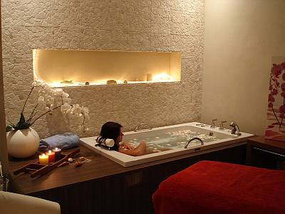 Helmikylpy rentoutuminen Jurmala Spa Conference Hotel kylpyl�hotelli Jurmala Latvia kes�loma hotellimatka kaupunkiloma kylpyl�matka perheloma lasten kanssa ABC matkatoimisto