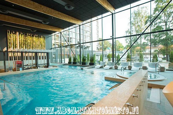 Jurmala Spa Conference Hotel kylpyl�hotelli Jurmala Latvia. Miniloma, kaupunkiloma ja hotellimatka. Kylpyl�loma. L�himatkailu. Perheloma lasten kanssa reissussa. Romanttinen loma kahdestaan irtiotto arjesta. Parisuhdeaikaa. matkalla. Matkailu. Majoitus. Kes�loma. ABC matkatoimisto