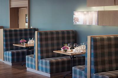 Strand Spa Conference Hotel P�rnu ravintola istumanurkkaus ABC matkatoimisto