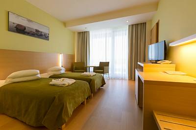 Tervise Paradiis vesipuisto ja kylpyl�hotelli perhehuone vuode ABC matkatoimisto