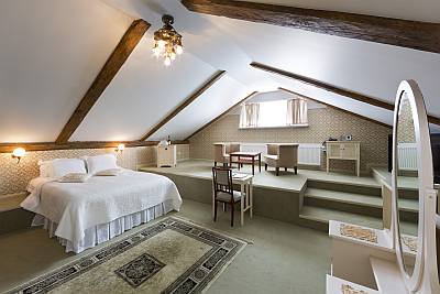 Villa Ammende hotelli p�rnu Junior sviitti saunalla huone ABC matkatoimisto