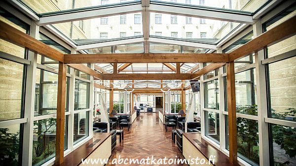 Hestia Hotel Jugend hotelli Riika Latvia. Hotellivaraus ja majoitus Riiassa. Miniloma, kaupunkiloma varaus ABC matkatoimisto