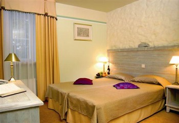 Baltic Hotel Imperial Tallinna vanha kaupunki standard huone ABC matkatoimisto