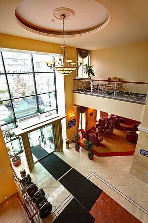 Baltic Hotel Vana Wiru Hotel vanha kaupunki Tallinna Viro  kaupunkiloma varaus hotelliristeily ABC matkatoimisto