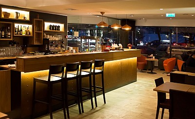 Go Hotel Shnelli baari Tallinna ABC matkatoimisto