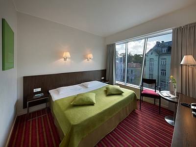 Park Inn by Radisson Meriton Spa superior huone kuva ABC matkatoimisto
