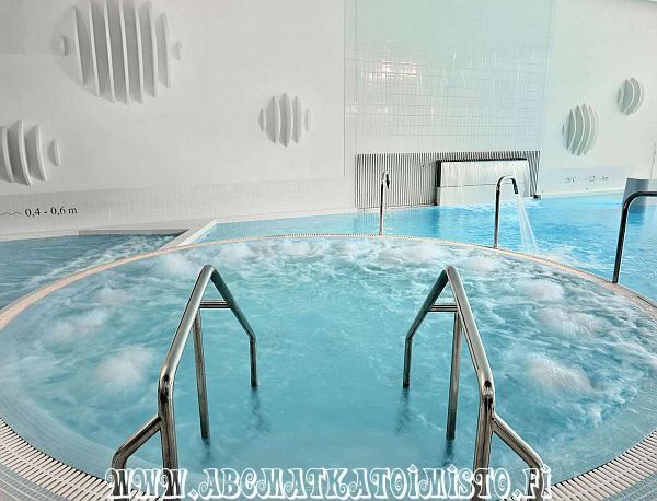 Park Inn by Radisson Meriton Conference & Spa Hotel kylpyl�hotelli Tallinna Kylpyl�loma miniloma kaupunkiloma ABC matkatoimisto