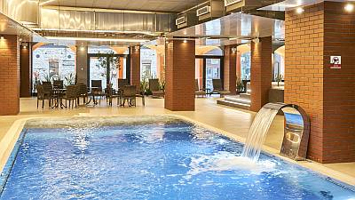 Metropol Spa Hotel kylpyl�hotelli Tallinna hotellimatka kaupunkiloma hotellivaraus uima-allas kylpyl�osasto ABC matkatoimisto