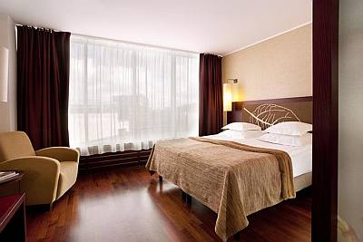 Nordic Hotel Forum Hotel Tallinna standard huone ABC matkatoimisto