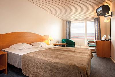 Pirita Marina Hotel Spa kylpyl�hotelli Tallinna kahden hengen huone merin�kym�ll� hotellivaraus huonevaraus hotellitarjous ABC matkatoimisto