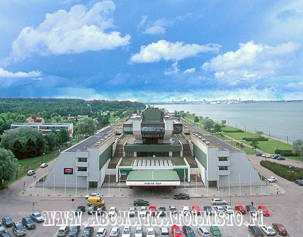 Pirita Marina Hotel Spa Tallinna kylpyl�hotelli Viro kylpyl�loma ja kylpyl�matka. sauna ja allaosasto. miniloma kaupunkiloma hotellimatka perheloma. Rentoutuminen Hemmottelua Irtiottoarjesta ABC matkatoimisto