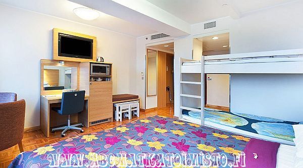 Original Sokos Hotel Viru hotelli Tallinna perheloma eli reissussa lasten kanssa. Perhehuone. Perhepaketti. Perhematka.  miniloma kaupunkiloma hotellimatka ABC matkatoimisto