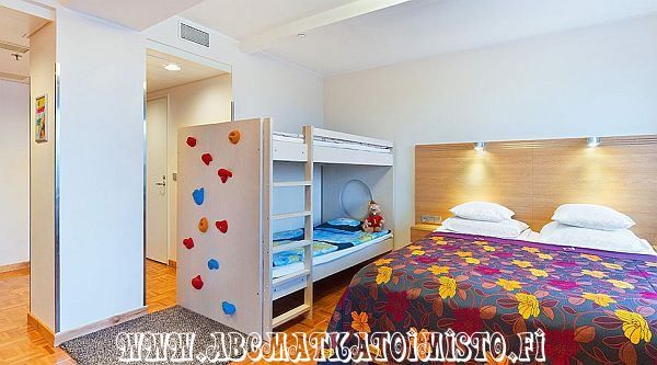 Original Sokos Hotel Viru hotelli Tallinna perhehuone miniloma kaupunkiloma hotellimatka perheloma lasten kanssa reissussa. Perhepaketti. Perhematka. ABC matkatoimisto