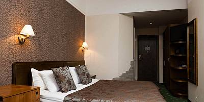 St Barbara Hotel Tallinna Standard kahden hengen huone  huonekuva hotellimatkat Tallinna ABC matkatoimisto