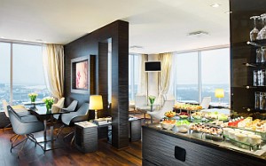Swissotel Talllinn Viiden t�hden  hotellimatka Tallinna ravintola executive lounge ABC matkatoimisto