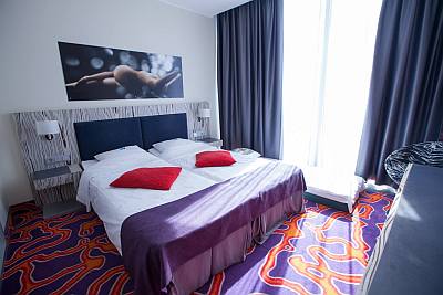 Tallink Spa Conference Spa Hotel kylpyl�hotelli Tallinna Standard huone junnupatja lis�vuode huonevaraus hotellimatka hotellivaraus ABC matkatoimisto