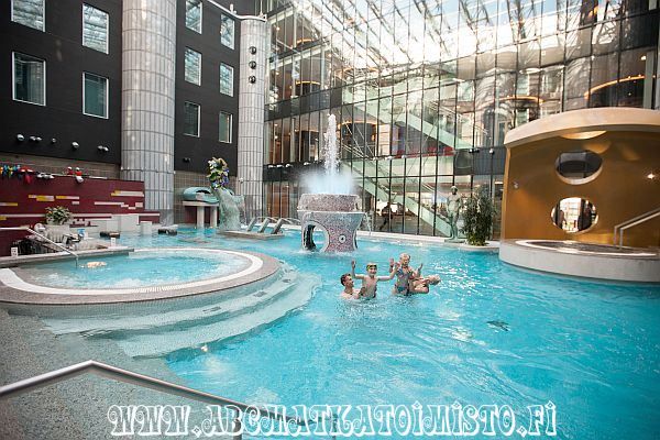 Tallink Spa Conference Hotel Tallinna kylpyl�hotelli kylpyl�loma. Kylpyl�matka. Rentoutuminen sauna ja allaosasto miniloma kaupunkiloma hotellimatka perheloma Hemmottelua Irtiottoarjesta ABC matkatoimisto