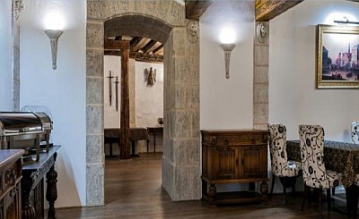 Three Crowns Residents Tallinna vanha kaupunki ravintola ABC matkatoimisto