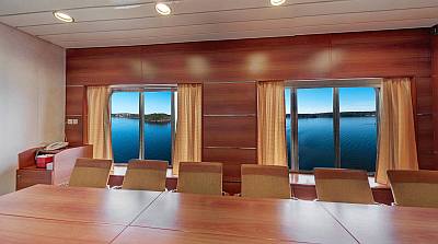 Kokousmatkat kokous merell� kokousp�iv�risteily kokous laivalla kokoustila Laivalla Tallinnaan p�iv�risteily ryhm� buffet ruokailu Viking XPRS