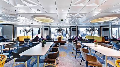 Laivalla Turusta Tukholmaan Viking Line Turku Tukholma reitti Viking Grace autopaketti moottoripy�r�ll� ryhm� risteily retrobar   ABC matkatoimisto