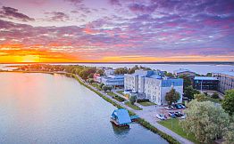Hestia Hotel Haapsalu Spa kylpyl�hotelli Haapsalu Viro ABC matkatoimisto