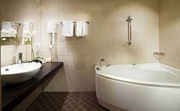 Kreutzwald Hotel Tallinn Zen huone poreallas ABC matkatoimisto