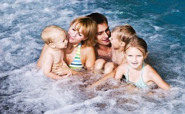 Perhelomat P�rnuun Perheen kanssa P�rnuun Perhehotelli P�rnu ABC matkatoimisto