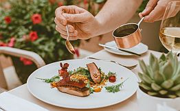 Ravintola Tallinna vanha kaupunki Tchaikovsky ravintola Tallinna ABC matkatoimisto