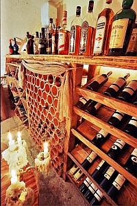 Le Chateau ravintola Tallinna viinikellari b ABC matkatoimisto