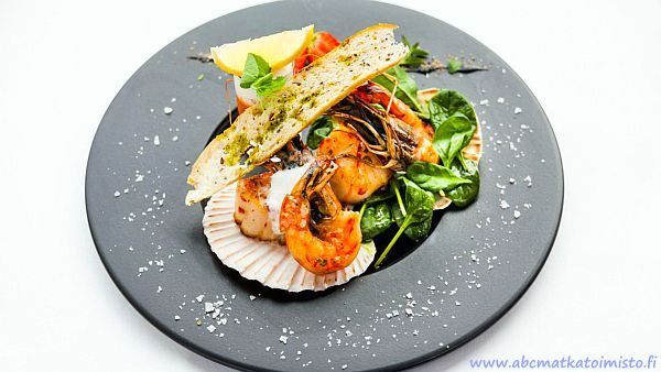 Senso ravintola Tallinna  Viro. Radisson Blu Hotel Olumpia hotellissa. lounasravintola lounas. tykyp�iv�, virkistysp�iv� ja pikkujoulu. tyky, ryhm�ruokailut ja a la carte  illallinen. ruokalista kes�juhla ABC matkatoimisto